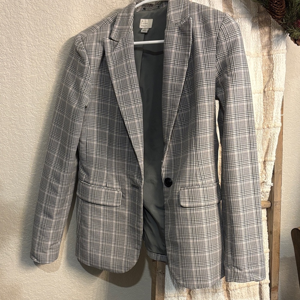 a new day Classic Gray Checkered Blazer
